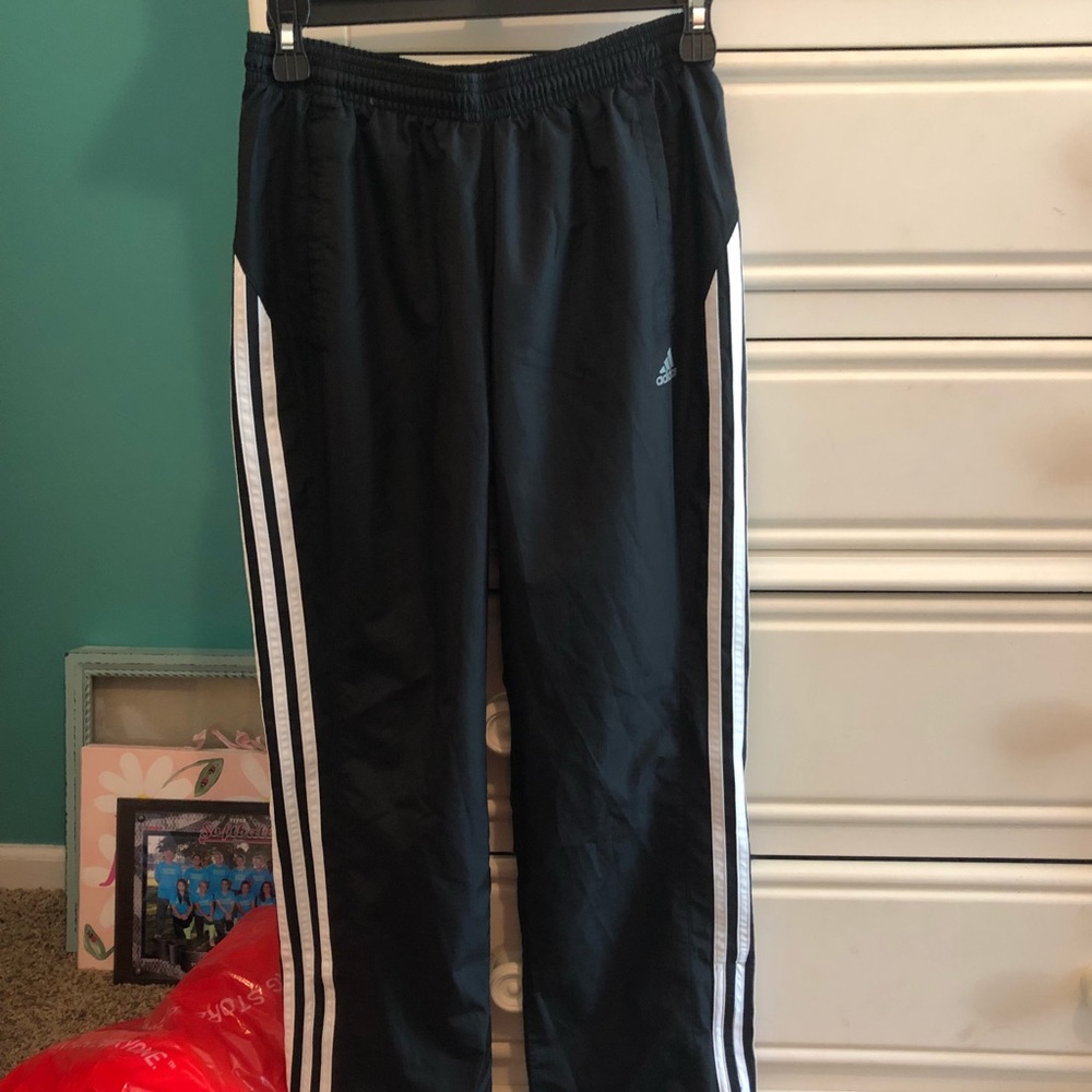 Athletic clothes